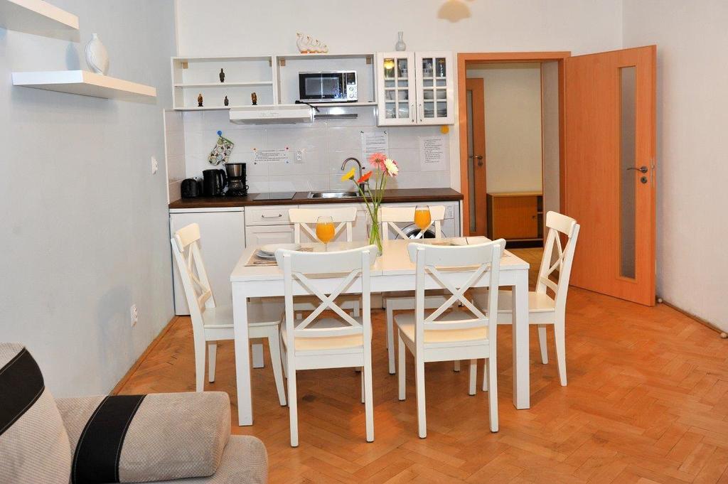 Condo in Vinohrady Praga Exterior foto